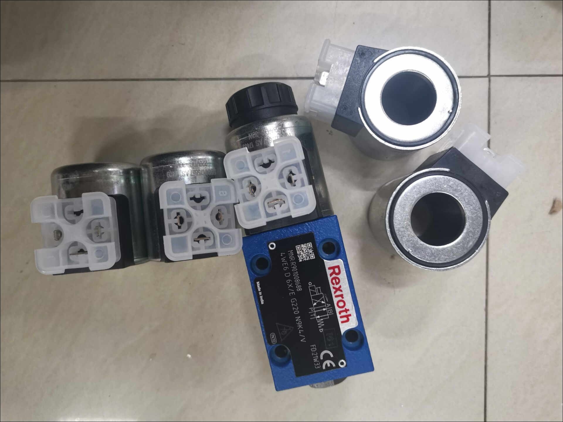 4WE6D6X EG220N9K4 V
