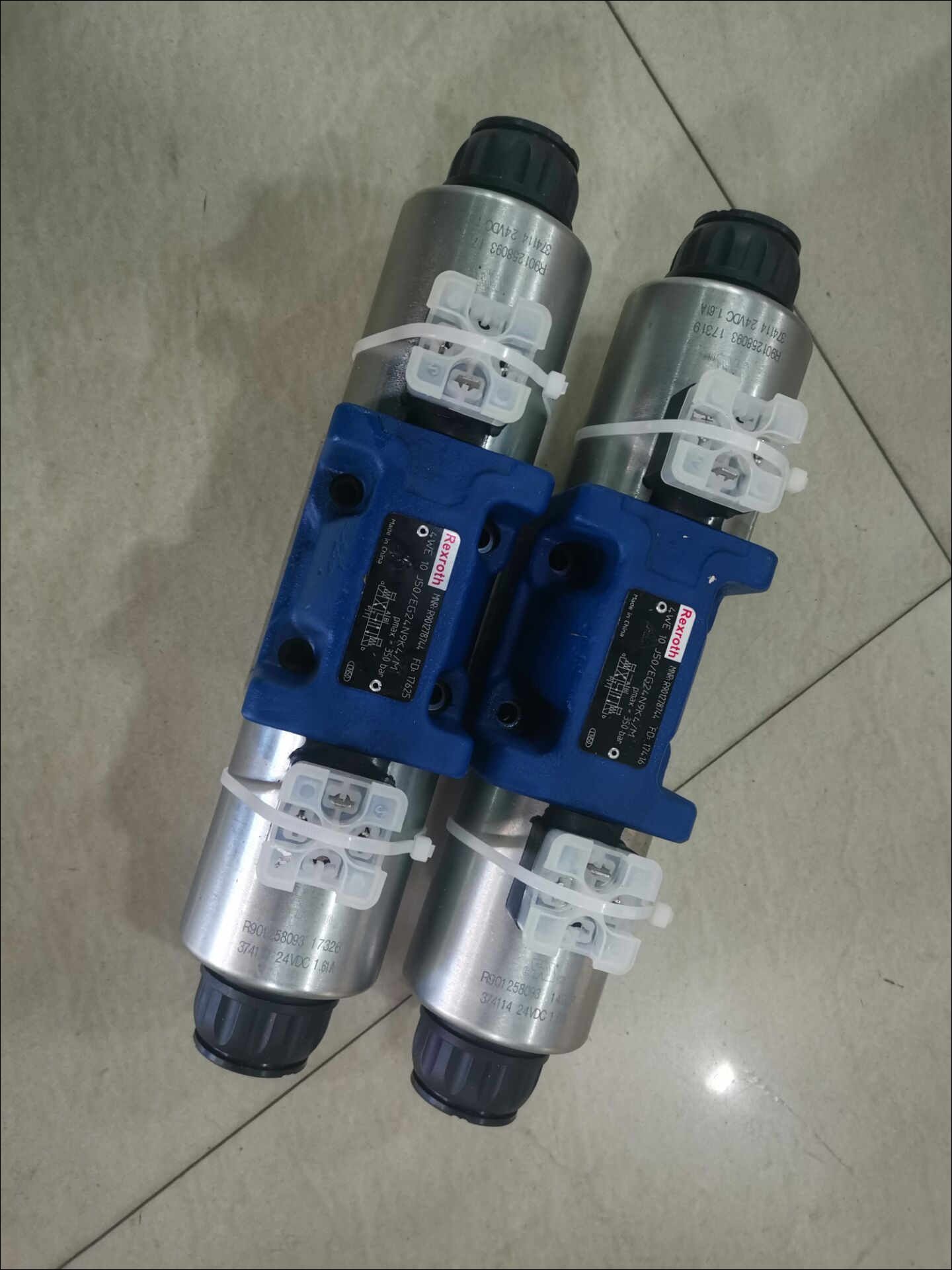 4WE10J5X EG24N9K4 M